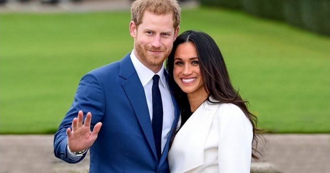 9 прикладів того, що ніколи не пізно зустріти свого принца. Або принцесу